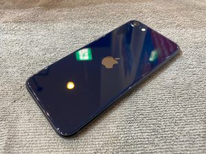 最新機種！】iPhoneSE第三世代 ガラスコーティング | スマホ